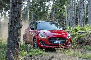 Suzuki Swift Hybrid AllGrip 2020 года 